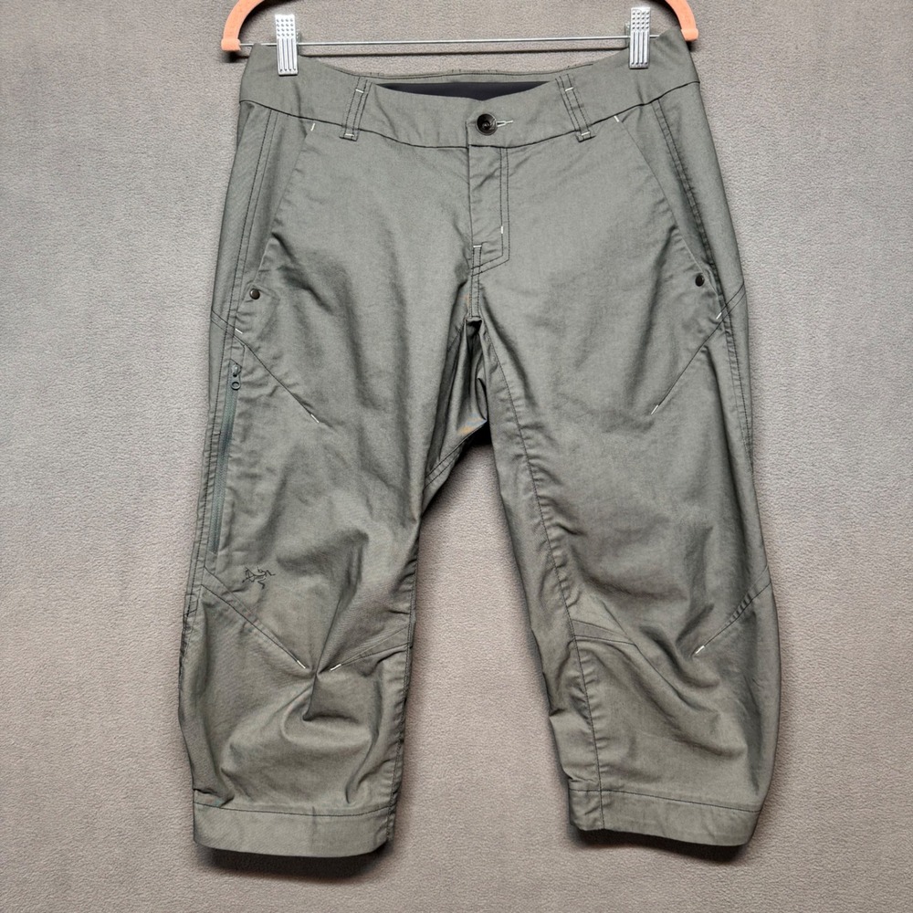 Arcteryx Cropped Trekking Pants Women 8 Gray Outdoor Gorpcore Reflective Pockets